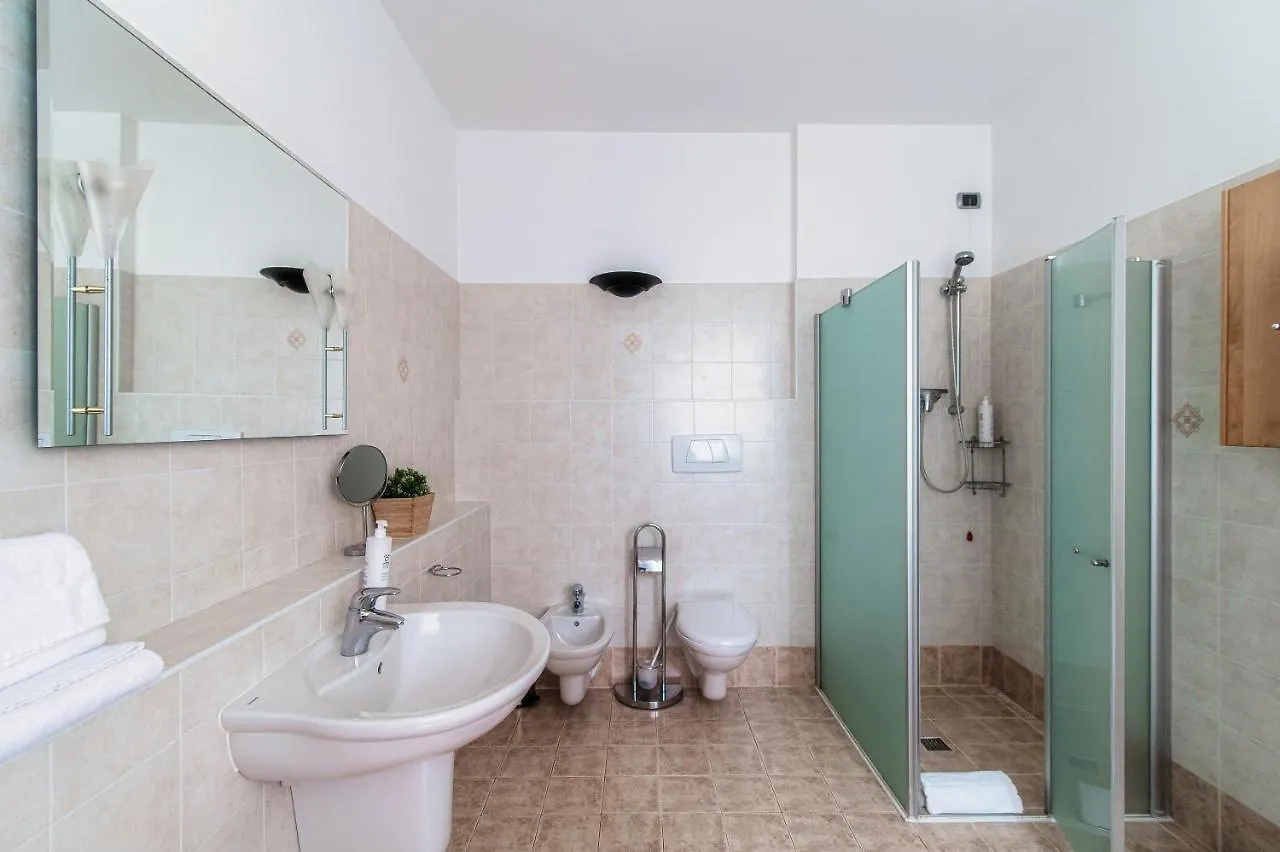 Apartment Villa Degli Angeli - By Myhomeincomo Lenno